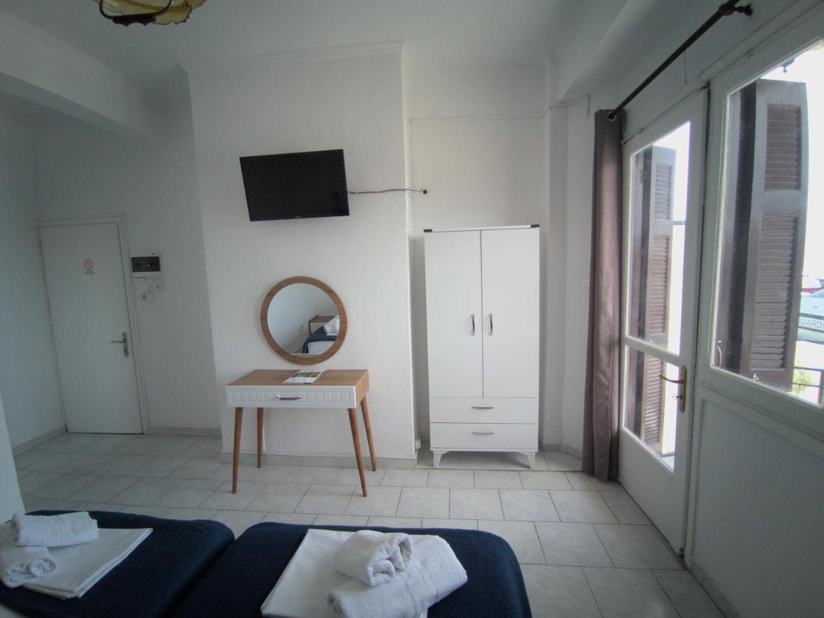 Omiros Rooms Chios Town Ngoại thất bức ảnh