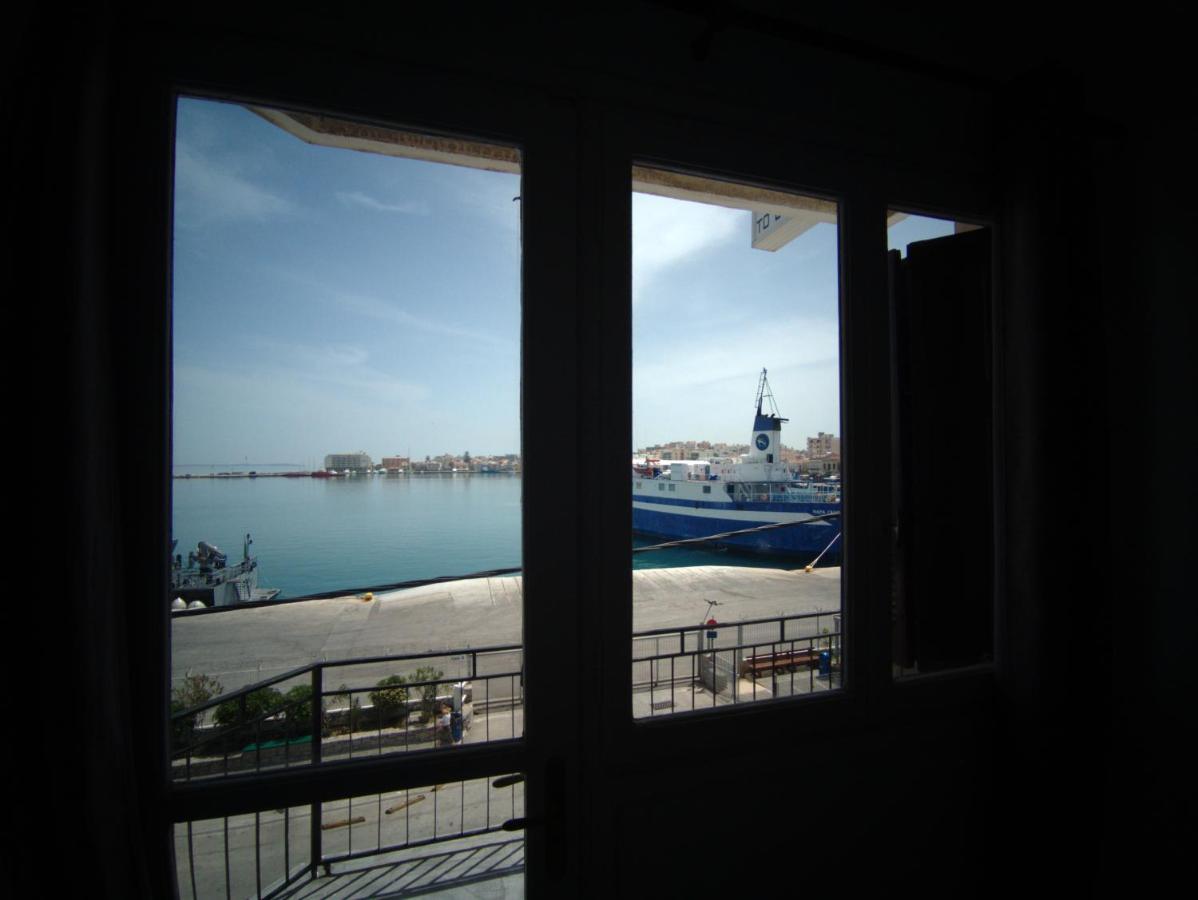 Omiros Rooms Chios Town Ngoại thất bức ảnh